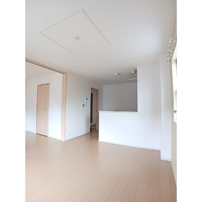 橙Ⅱ棟 202【管理NO：1-018878102-02020】 ★家具家電は申し込み後に搬入します★の物件写真2