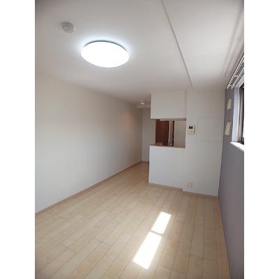ウインド　フィル 401【管理NO：1-018286601-04010】 ★家具家電は申し込み後に搬入します★の物件写真2
