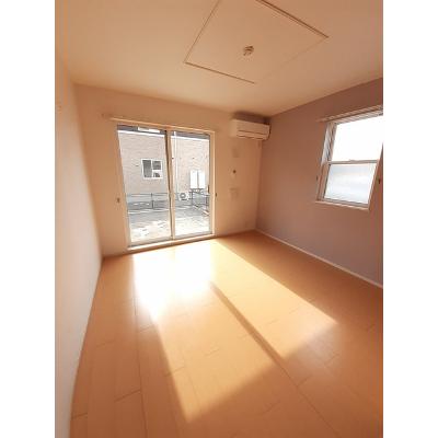 ひまわり 105【管理NO：1-017592701-01040】 ★家具家電は申し込み後に搬入します★の物件写真2