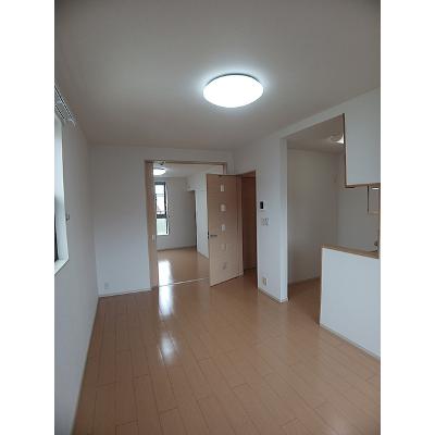 ウェルシュ　テリア 203【管理NO：1-017527001-02030】 ★家具家電は申し込み後に搬入します★の物件写真2