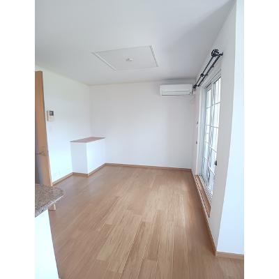 ルージュ 201【管理NO：1-013977401-02010】 ★家具家電は申し込み後に搬入します★の物件写真2