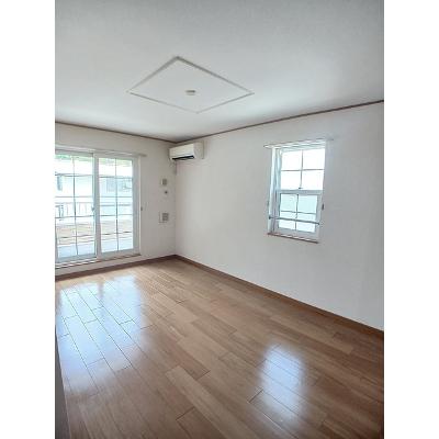 グリーンテラス 201【管理NO：1-013716401-02010】 ★家具家電は申し込み後に搬入しますの物件写真2