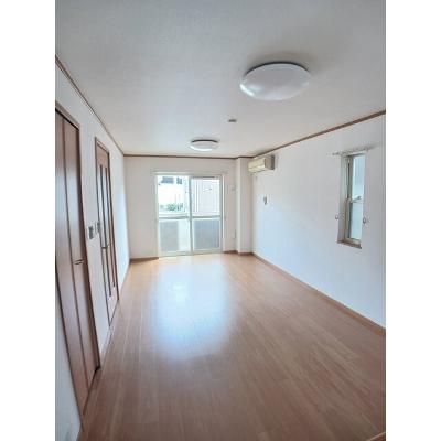 プリムローズＣ 101【管理NO：1-012977203-01010】 ★家具家電は申し込み後に搬入します★の物件写真2