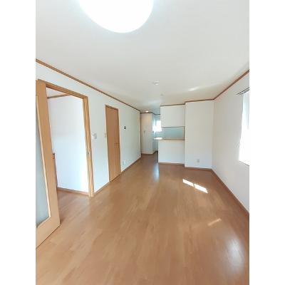 ｏＡｚｏ　Ｂ棟 105【管理NO：1-012421102-01040】 ★家具家電は申し込み後に搬入します★の物件写真2