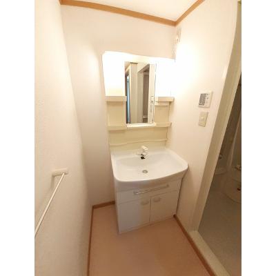 ｏＡｚｏ　Ｂ棟 105【管理NO：1-012421102-01040】 ★家具家電は申し込み後に搬入します★の物件写真6