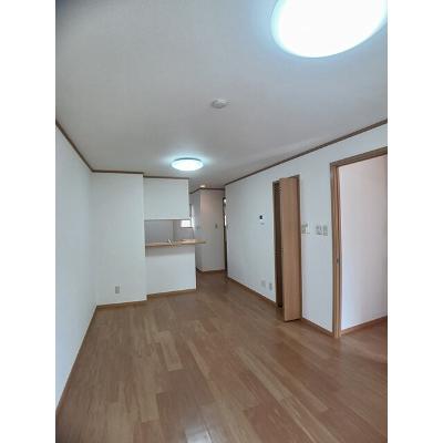 ｏＡｚｏ　Ｂ棟 102【管理NO：1-012421102-01020】 ★家具家電は申し込み後に搬入します★の物件写真2