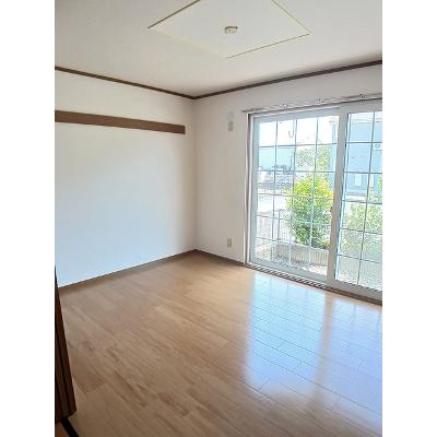 プラスペラティＣ 102【管理NO：1-010194303-01020】 ★家具家電は申し込み後に搬入します★の物件写真2