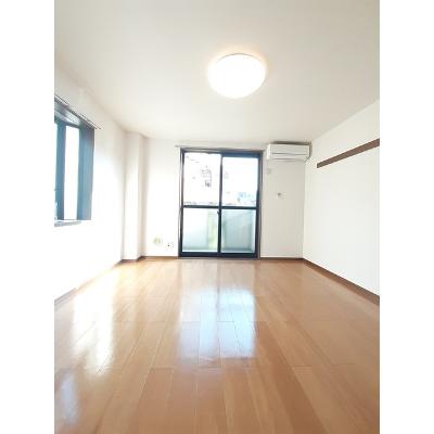 ディメイン小池 101【管理NO：1-010054901-01010】 ★家具家電は申し込み後に搬入します★の物件写真2