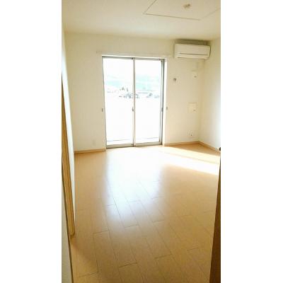 メゾンド・ファミーユⅠ 203【管理NO：1-017883501-02030】 ★家具家電は申し込み後に搬入します 2026年07月中旬入居可能の物件写真2