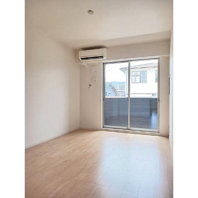 ルーチェ　ソラーレＢ 103【管理NO：1-024649402-01030】 ★家具家電は申し込み後に搬入します★の物件写真2