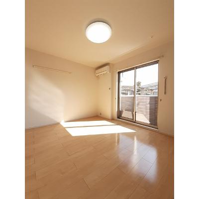 フォレストガーデンＣ 102【管理NO：1-020303901-01020】 ★家具家電は申し込み後に搬入しますの物件写真2