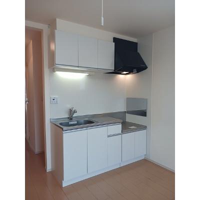 ニューハピネス 201【管理NO：1-019459401-02010】 ★家具家電は申し込み後に搬入しますの物件写真3