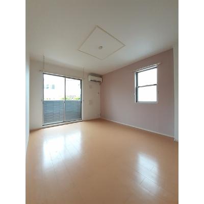 サンフォレスト 101【管理NO：1-018523901-01010】 ★家具家電は申し込み後に搬入しますの物件写真2