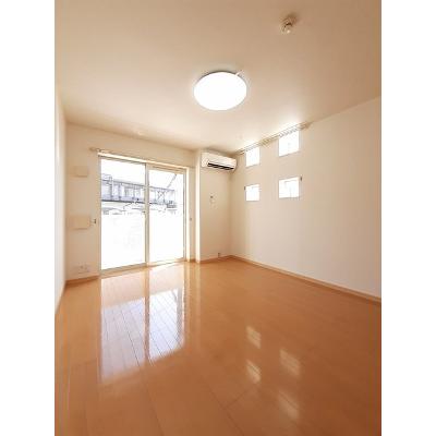 グリ－ンピュアⅡ 203【管理NO：1-016771801-02030】 2026年08月上旬入居可能の物件写真2