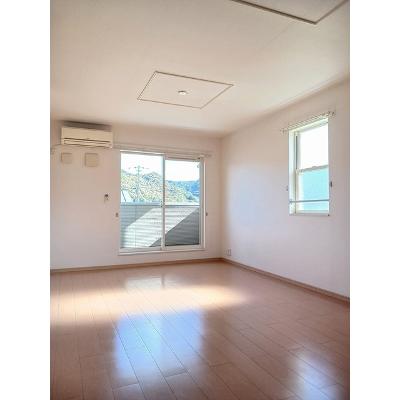 アルモニー和気 201【管理NO：1-016061601-02010】 ★家具家電は申し込み後に搬入します★の物件写真2