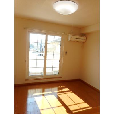 リバーサイドＭＫ 202【管理NO：1-013847101-02020】 ★家具家電は申し込み後に搬入します★の物件写真2