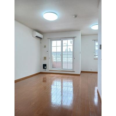 プラム 205【管理NO：1-013191101-02040】 ★家具家電は申し込み後に搬入します★の物件写真2