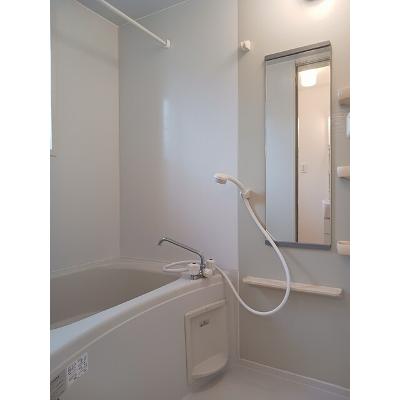 プラム 205【管理NO：1-013191101-02040】 ★家具家電は申し込み後に搬入します★の物件写真4