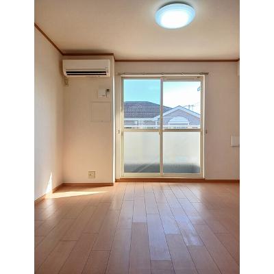 ソレアードＡ棟 203【管理NO：1-012109201-02030】 ★家具家電は申し込み後に搬入します★の物件写真2