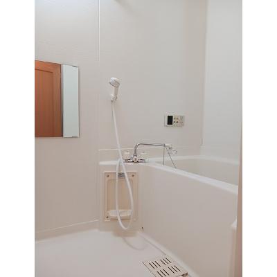 エヴァーグリーンＡ棟 101【管理NO：1-011834901-01010】 ★家具家電は申し込み後に搬入しますの物件写真4