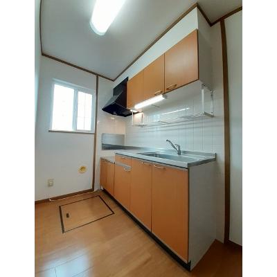 ＲＡＩＮＢＯＷ　輝 103【管理NO：1-010229101-01030】 ★家具家電は申し込み後に搬入します★の物件写真3
