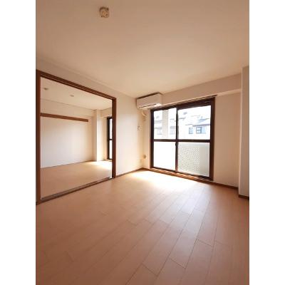 クレールコート 301【管理NO：1-007359901-03010】 ★家具家電は申し込み後に搬入します★の物件写真2