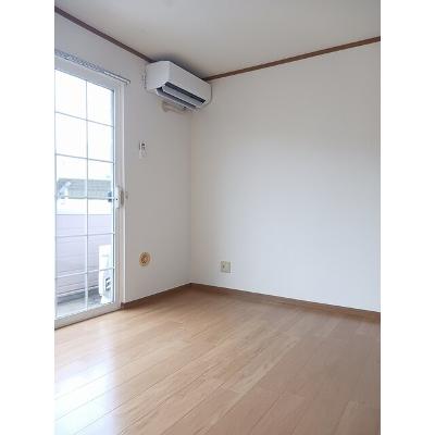 ニュークレストールビゼン 103【管理NO：1-007184201-01030】 ★家具家電は申し込み後に搬入します★の物件写真2
