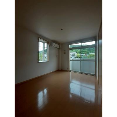 ハイツ運動公園 101【管理NO：1-004785401-01010】 ★家具家電は申し込み後に搬入します★の物件写真2