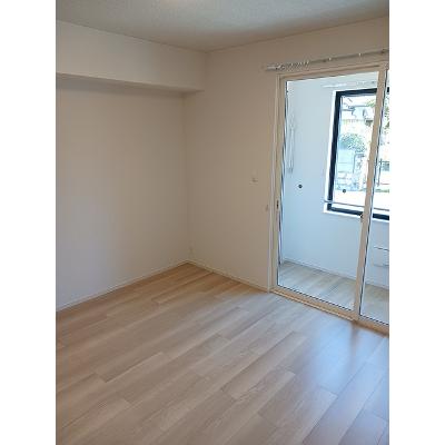 パラディス 103【管理NO：1-028367101-01030】 ★家具家電は申し込み後に搬入します★の物件写真2