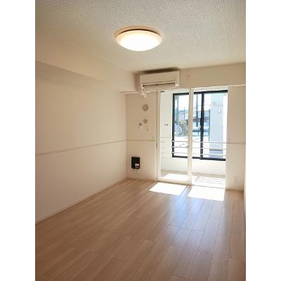 プティパニエ　Ｂ 102【管理NO：1-028304402-01020】 ★家具家電は申し込み後に搬入しますの物件写真2
