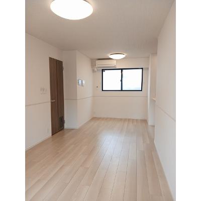 光テラス　Ⅰ 102【管理NO：1-028259101-01020】 ★家具家電は申し込み後に搬入します★の物件写真2