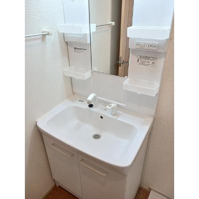 プリムラ 105【管理NO：1-019173001-01040】 ★家具家電は申し込み後に搬入します★の物件写真6