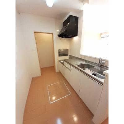 サンフォレスト 105【管理NO：1-018523901-01040】 ★家具家電は申し込み後に搬入しますの物件写真3