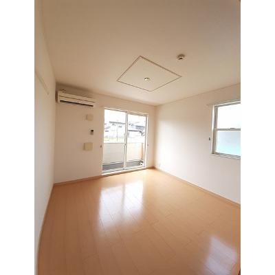 サワディ和気 101【管理NO：1-016154801-01010】 ★家具家電は申し込み後に搬入しますの物件写真2
