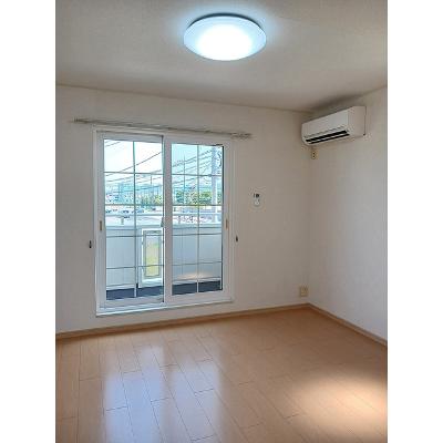 アプローズ瀬戸 205【管理NO：1-015852201-02040】 ★家具家電は申し込み後に搬入しますの物件写真2