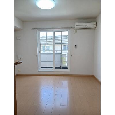 アプローズ瀬戸 202【管理NO：1-015852201-02020】 ★家具家電は申し込み後に搬入しますの物件写真2