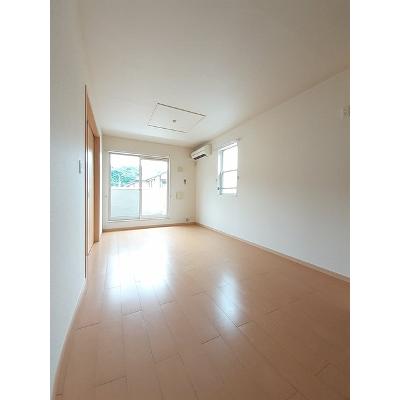 サンライズフェアスカイ 201【管理NO：1-015784301-02010】 ★家具家電は申し込み後に搬入しますの物件写真2