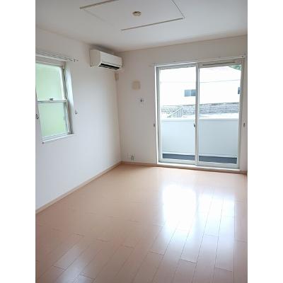 apartment 岡山県瀬戸内市長船町磯上２１６３番地１ 

↓地図はこちらから