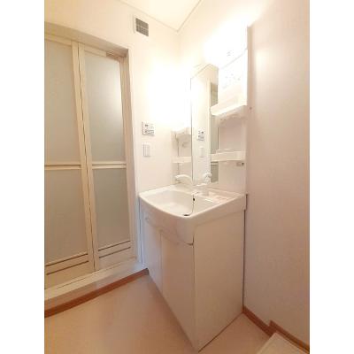 リヴィング牟佐 101【管理NO：1-015309001-01010】 ★家具家電は申し込み後に搬入します★の物件写真6