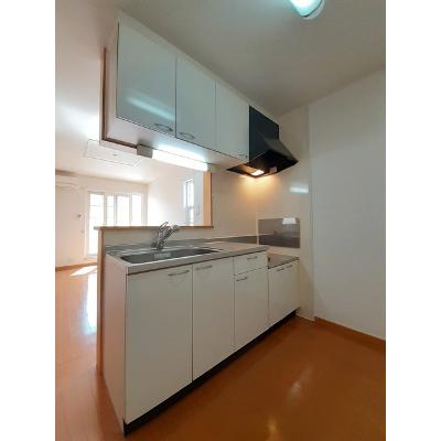 コンフォータブル 201【管理NO：1-014338601-02010】 ★家具家電は申し込み後に搬入しますの物件写真3