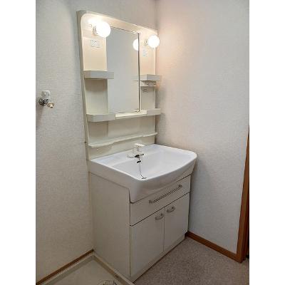 プリムローズ 201【管理NO：1-013039201-02010】 ★家具家電は申し込み後に搬入します★の物件写真6