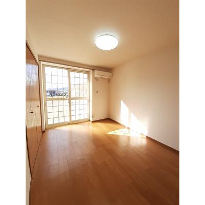 メゾン横山 205【管理NO：1-009350101-02040】 ★家具家電は申し込み後に搬入します★の物件写真2
