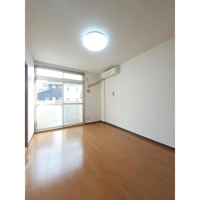 メゾン・フルール 102【管理NO：1-006590701-01020】 ★家具家電は申し込み後に搬入します★の物件写真2