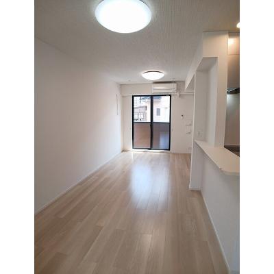 エトワール　ブランシュ 106【管理NO：1-028323601-01050】 ★家具家電は申し込み後に搬入しますの物件写真2