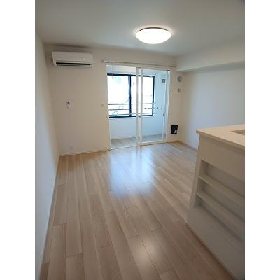 ルナテセラⅡ 202【管理NO：1-027500402-02020】 ★家具家電は申し込み後に搬入します★の物件写真2
