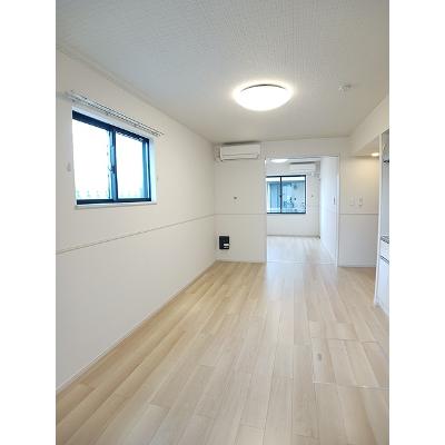 オルタンシア 101【管理NO：1-027483301-01010】 ★家具家電は申し込み後に搬入します★の物件写真2