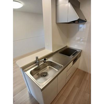 ユーリア　アイⅢ 203【管理NO：1-027348203-02030】 ★家具家電は申し込み後に搬入しますの物件写真3
