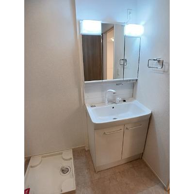 コモドカーサ　Ⅲ 102【管理NO：1-026648601-01020】 ★家具家電は申し込み後に搬入しますの物件写真6