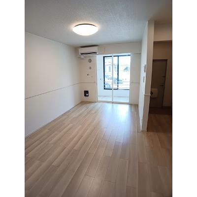 チャマハウス 102【管理NO：1-026281801-01020】 ★家具家電は申し込み後に搬入します★の物件写真2