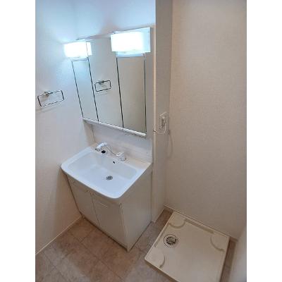 チャマハウス 102【管理NO：1-026281801-01020】 ★家具家電は申し込み後に搬入します★の物件写真6
